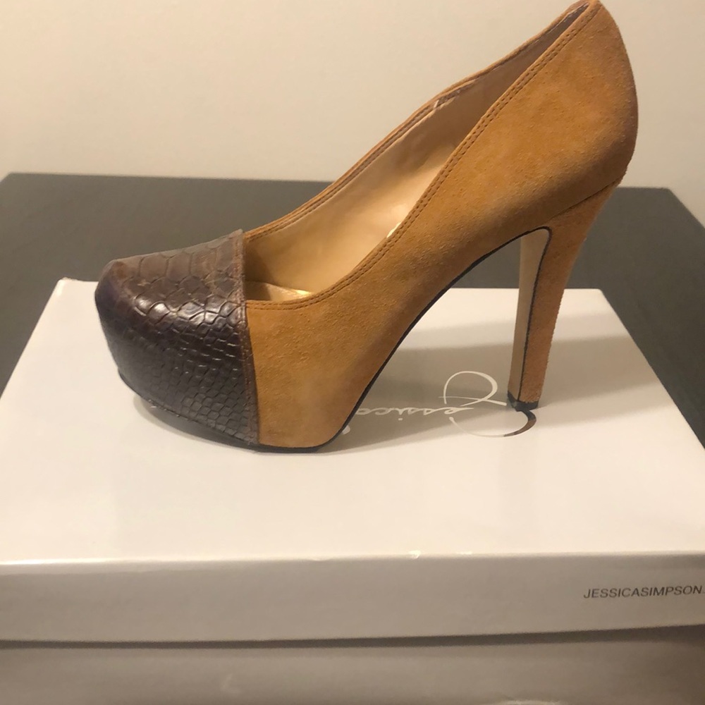 Tan/Brown Heel